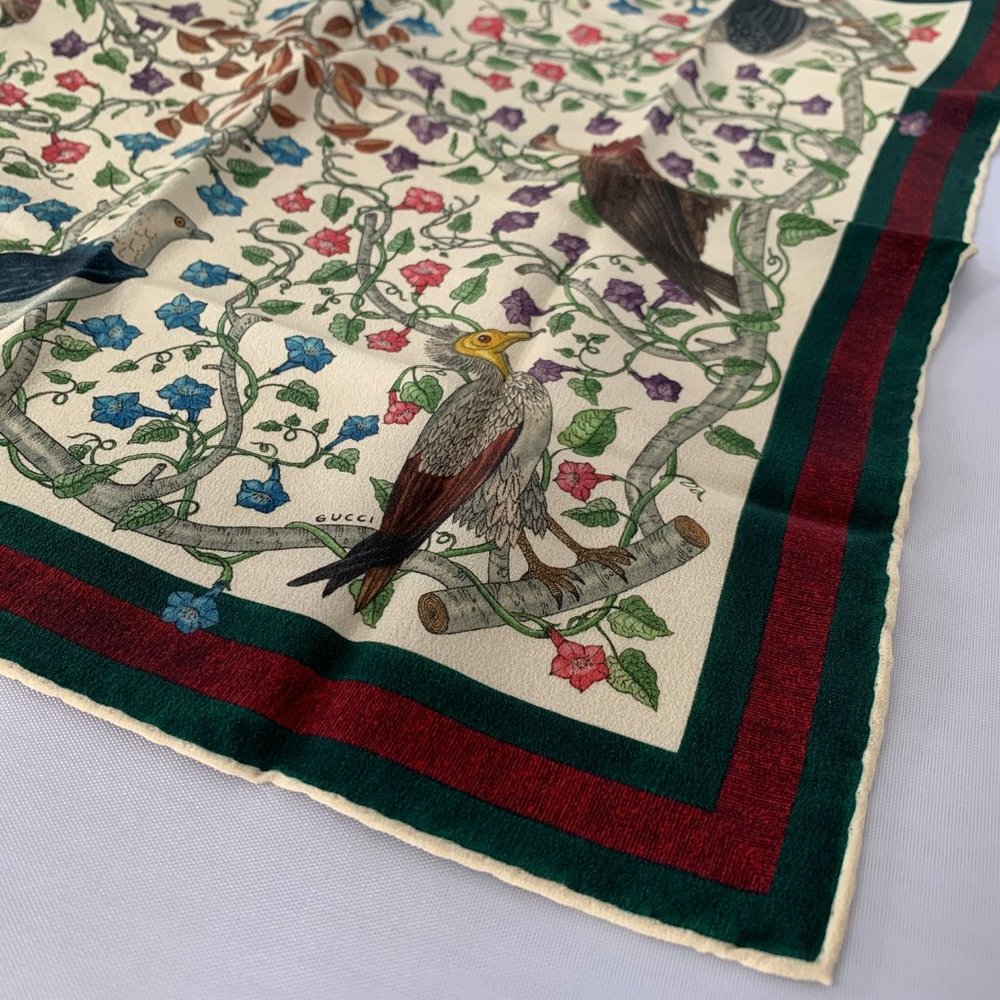 Gucci Floral Condo Crespo Pocket Square in White - Picture 6 of 8